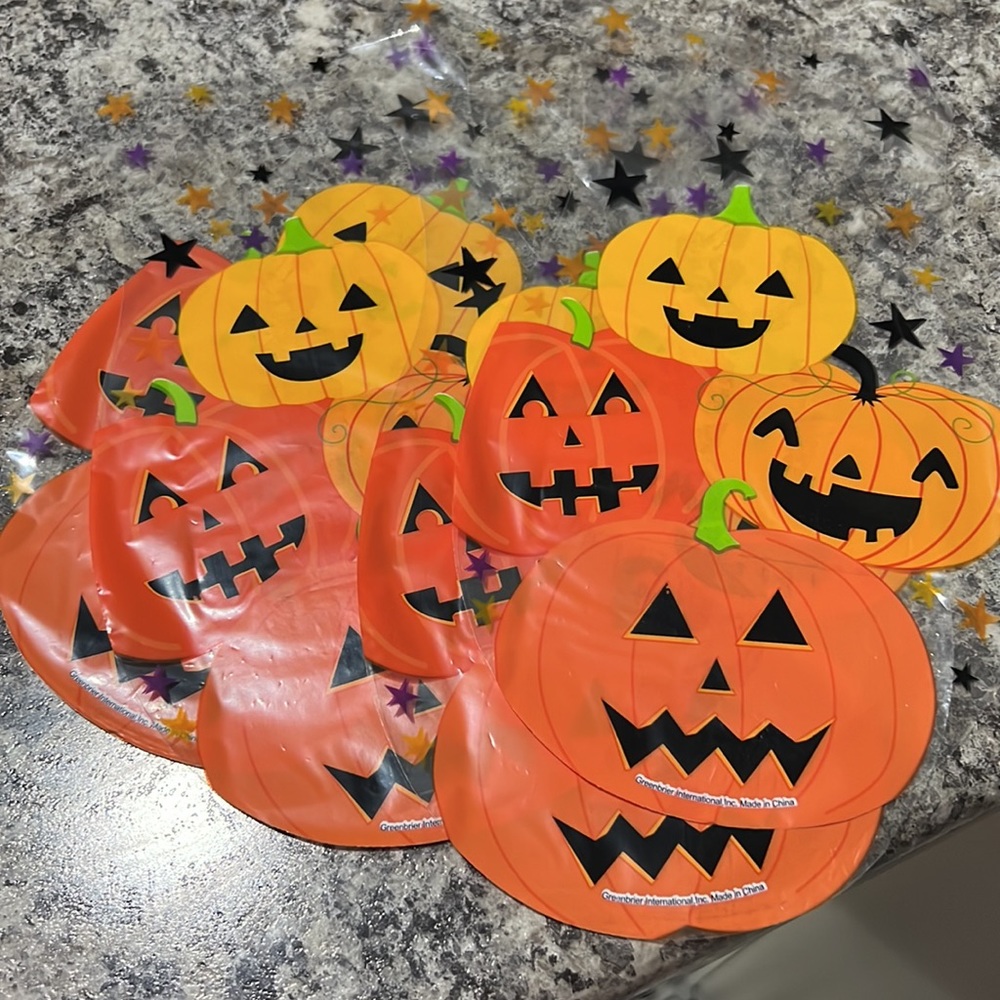 Halloween Party Accessories Sunglasses Costume Spooky Bingo Games Candy Bags - Picture 9 of 9